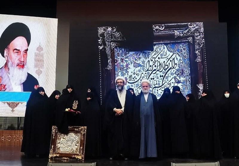 1403092715461554131700644-1 چهره ماندگار حوزه علمیه خواهران تهران معرفی شد