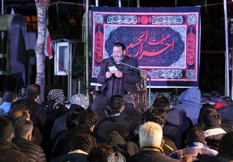 140312281917332632409804-1 گزارش| لحظات ناب معنوی در گلزار شهدا با نوای حیدر خمسه