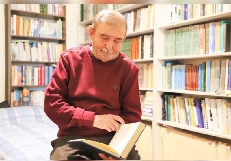 ادیبی دانشنامه‌نگار