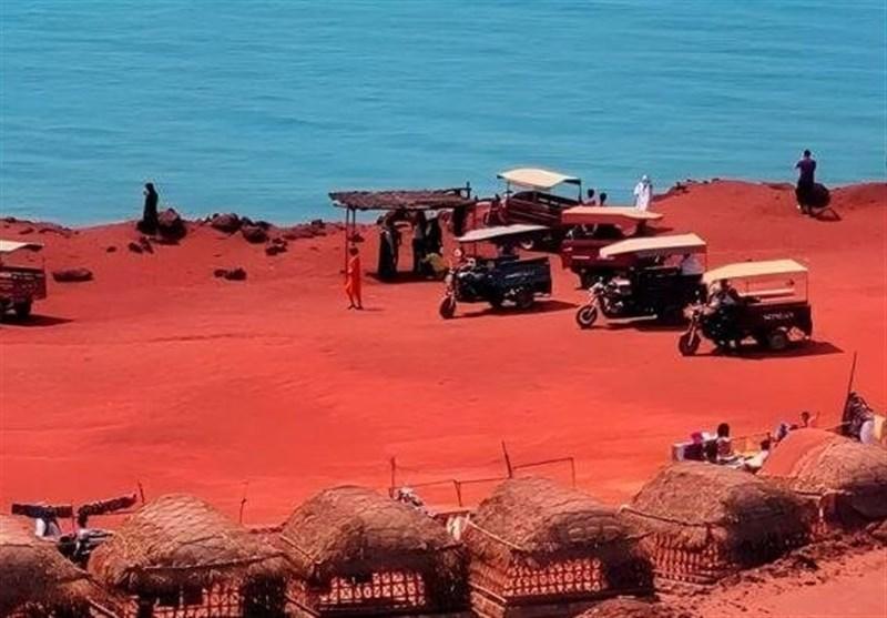 1404013015514824732624124-1 چه کسانی جلوی محدودیت سفر به جزیره هرمز را گرفتند؟