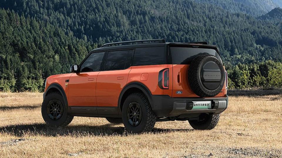 fotojet20-202025-07-21t214350-279638887311432135359 فورد برانکو بازار چین