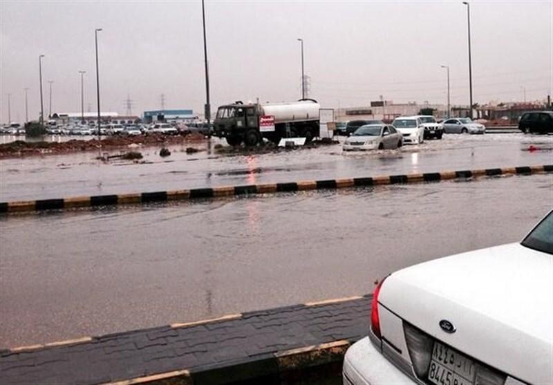 عربستان در فصل حج بارش‌های سیل‌آسای مونسون را تجربه می‌کند؟