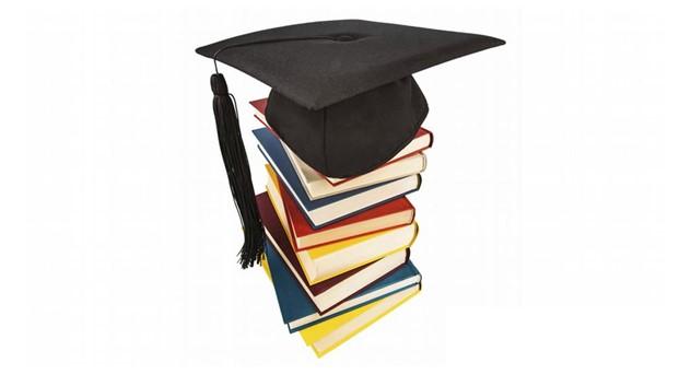 بررسی مراحل نگارشی انجام پایان نامه