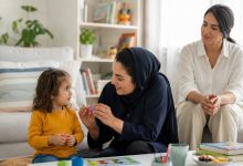 اولین روز حضور پرستار کودک در خانه؛ نکات مهم برای والدین